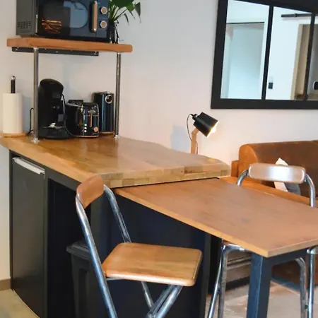 Au Refuge Des Loups Zutkerque